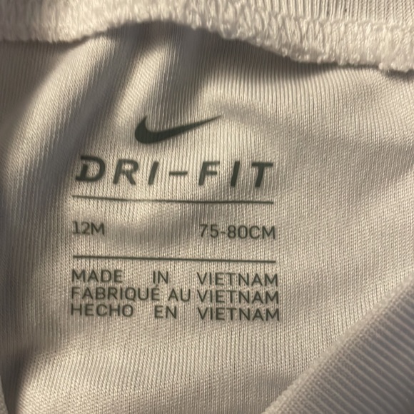 Nike t shirt size 12M - Picture 3 of 4